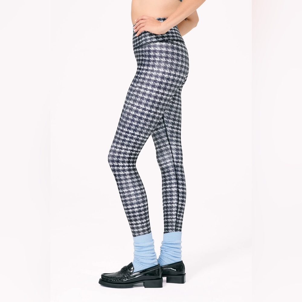 Terez HI-SHINE SCOOP NECK BRA (S) & LEGGINGS (XS) HOUNDSTOOTH - Picture 7 of 12